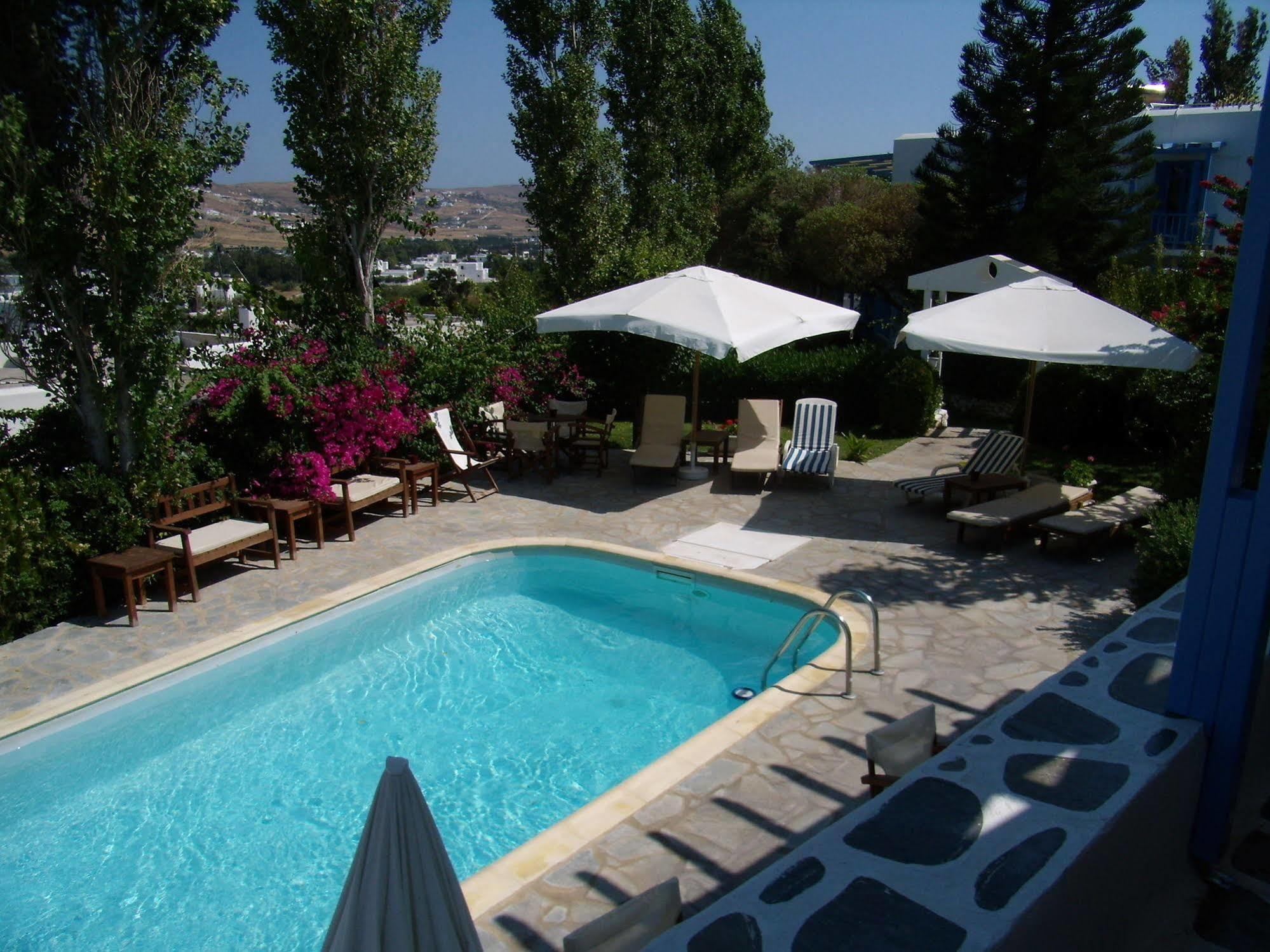 Panorama Hotel Parikia  Bagian luar foto